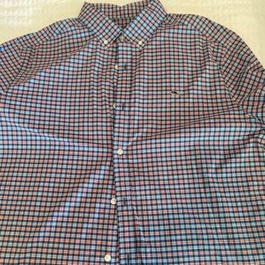 Vineyard Vines XL whale shirt